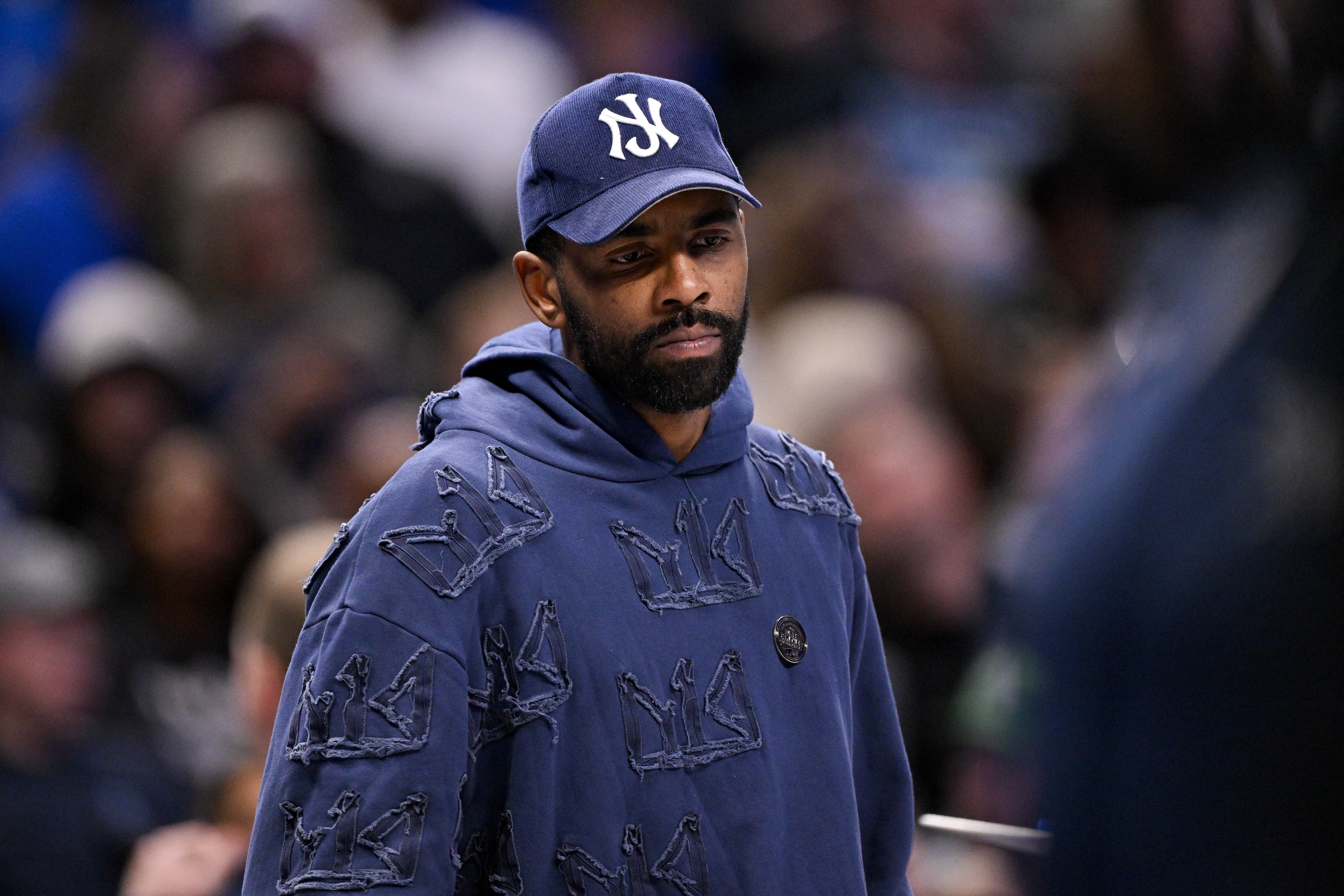 开云体育官方入口-美记：若欧文今夏离队 热火&amp;活塞&amp;猛龙&amp;火箭&amp;森林狼是潜在下家