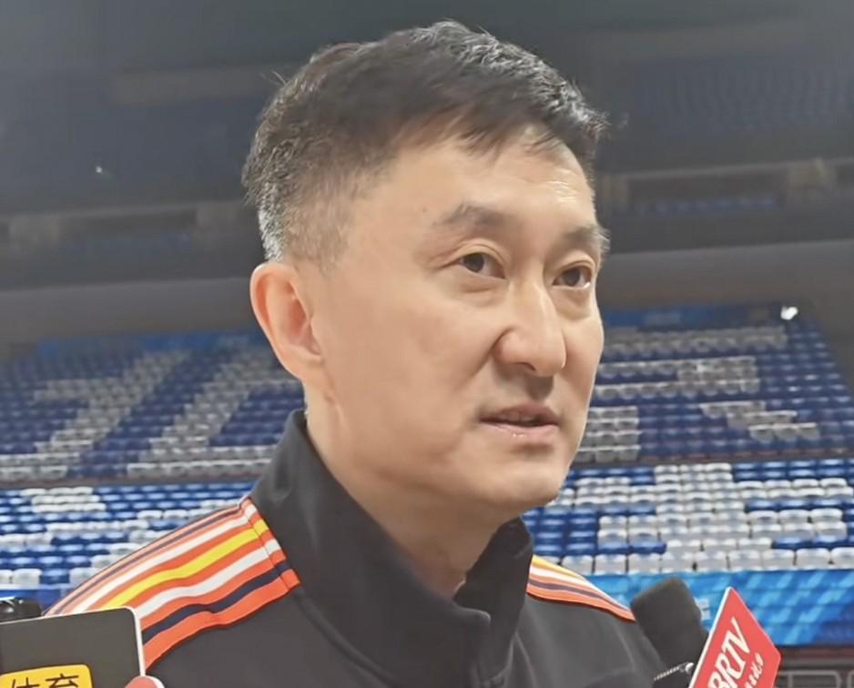 开云体育app下载-杜锋：系列赛看到了年轻人的担当和成长，希望今晚大家继续拼